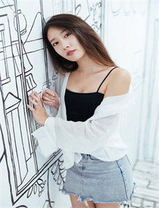 公翁的大龟挺进秀婷苏玥电影